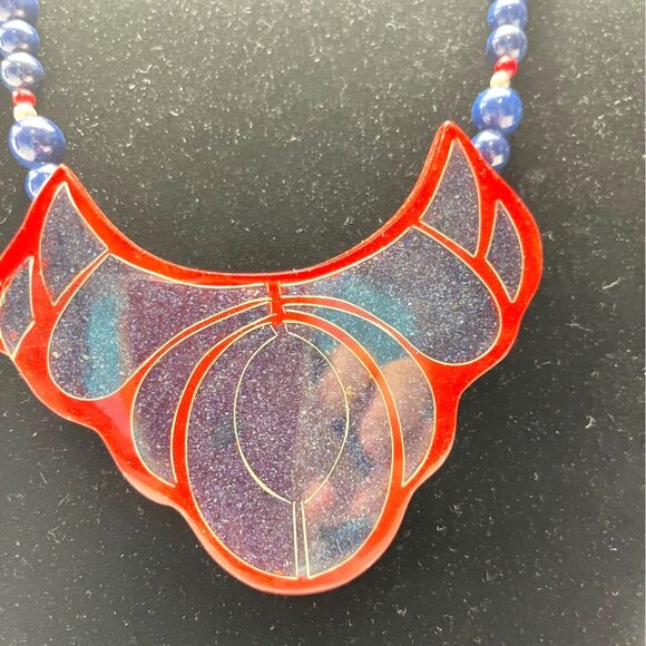 Vintage Red & Blue Beaded Necklace With Artistic Pendant A19 - Picture 2 of 7